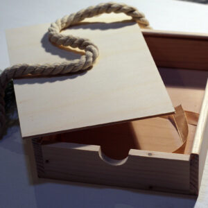 Caja de Recuerdos de Comunión Personalizada (Madera de Pino)