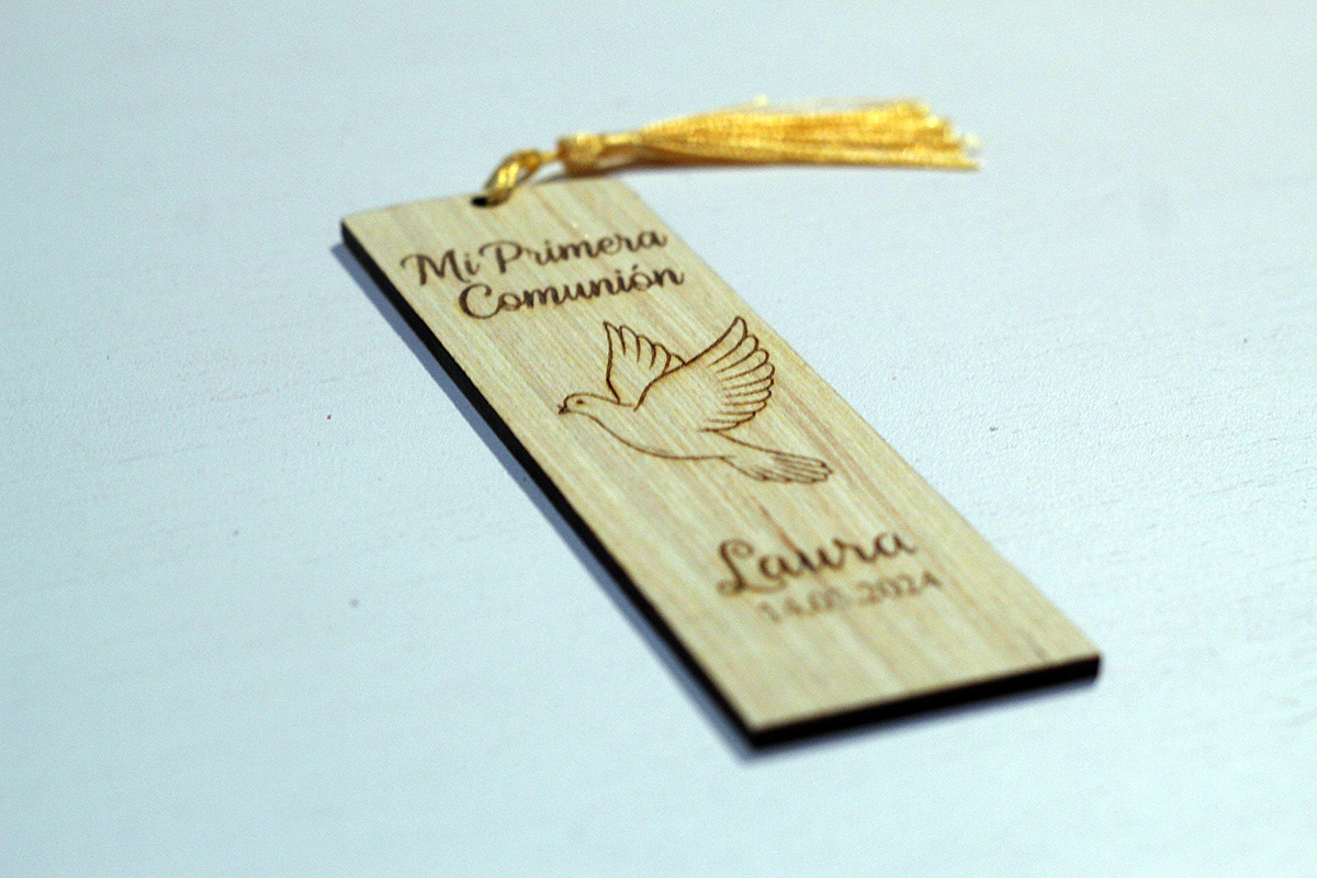 Marcapáginas de Comunión de Madera «Paloma de la Paz» - Imagen 5